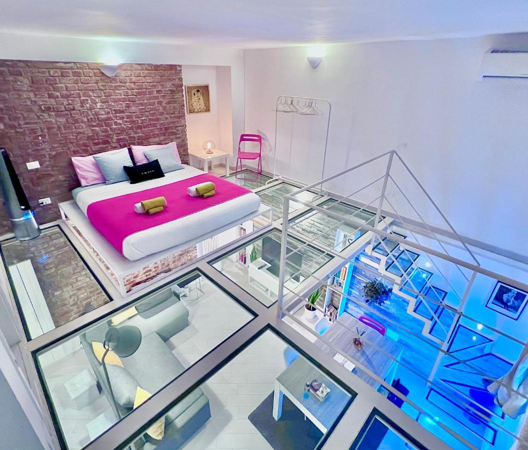 Glass Floor Loft Apartamento
